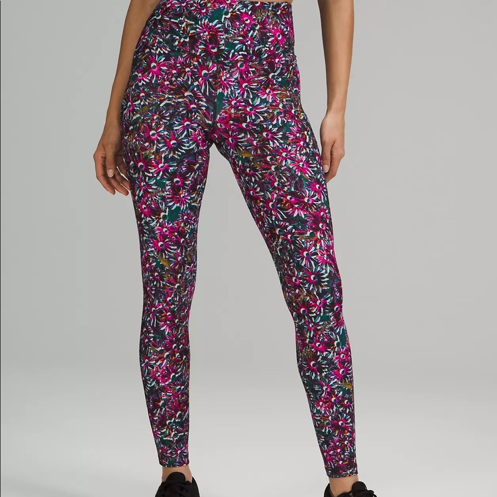 NWT Lululemon Base Pace High Rise legging 28”